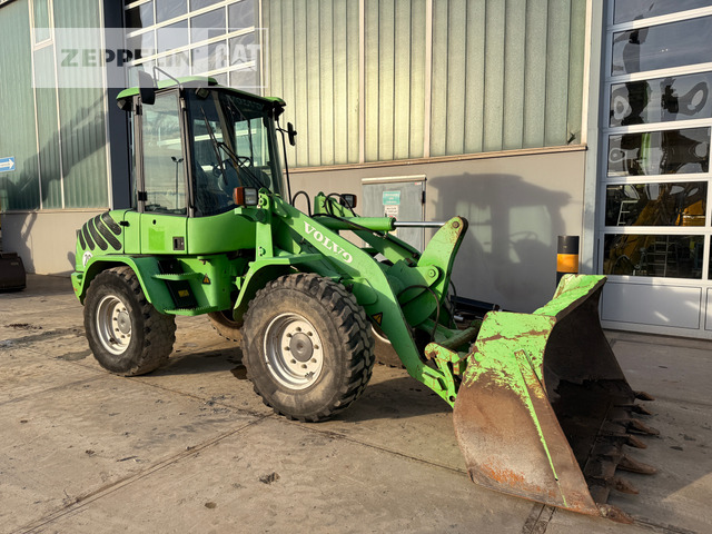 Wiellader Volvo L30B