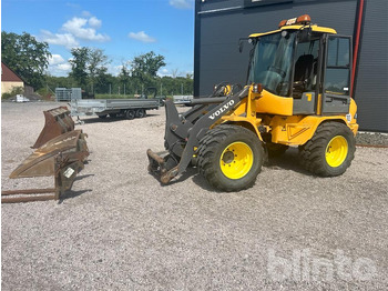 Wiellader  Volvo L30B Pro -  3 Redskap & Hjul