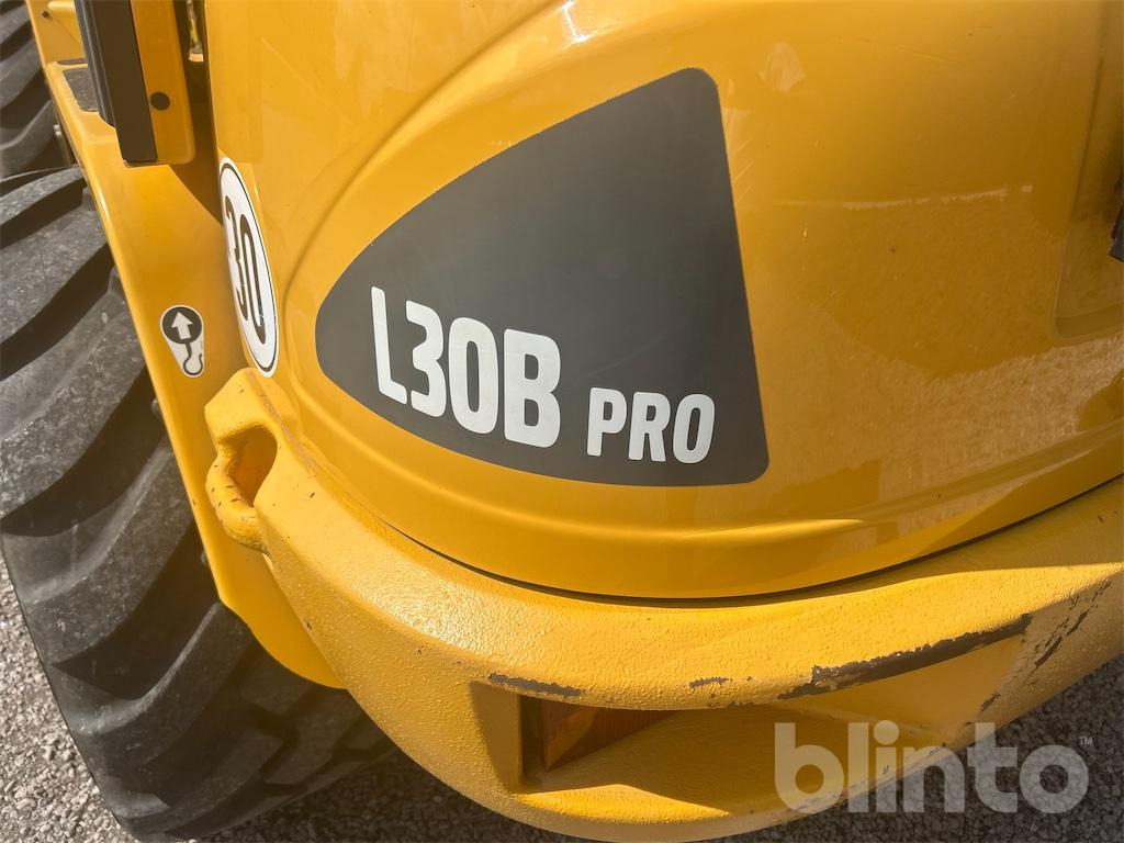 Wiellader Volvo L30B Pro -  3 Redskap & Hjul