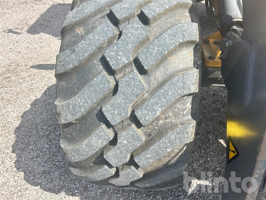 Wiellader Volvo L30B Pro -  3 Redskap & Hjul