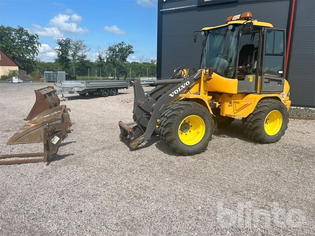 Wiellader Volvo L30B Pro -  3 Redskap & Hjul