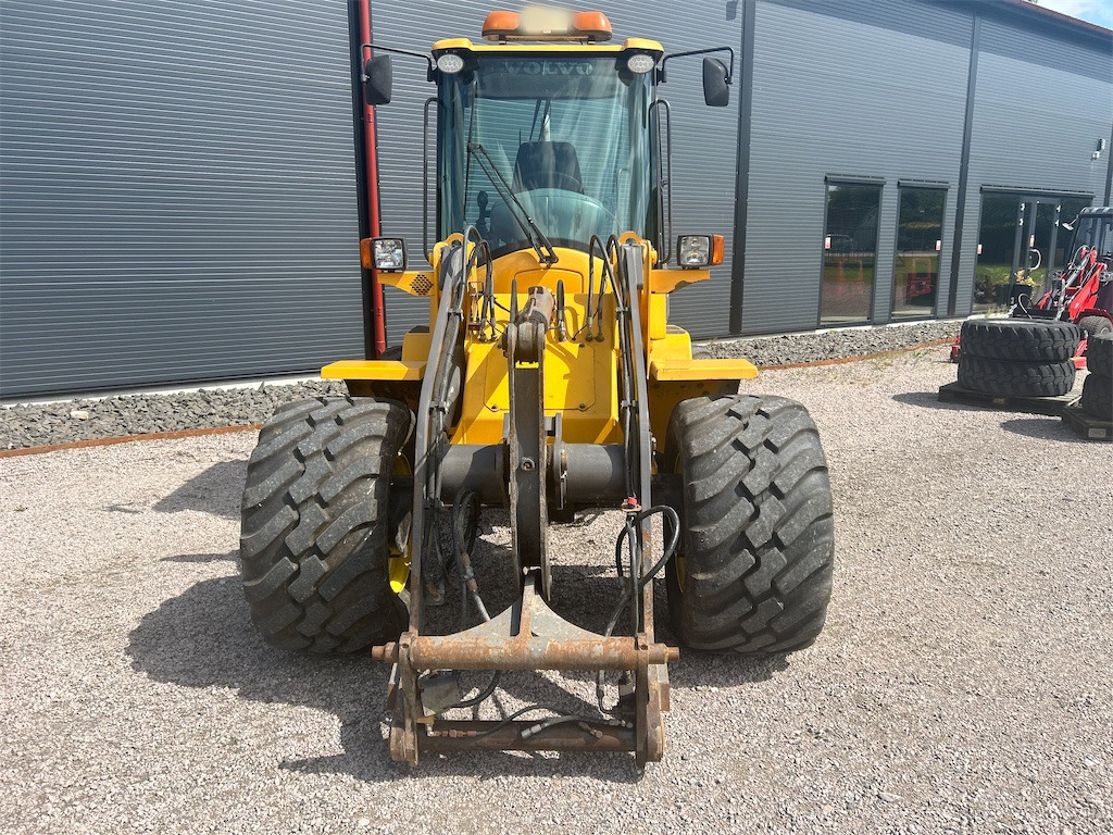 Wiellader Volvo L30B Pro -  3 Redskap & Hjul