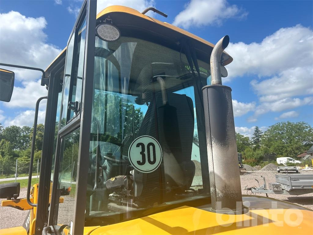 Wiellader Volvo L30B Pro -  3 Redskap & Hjul