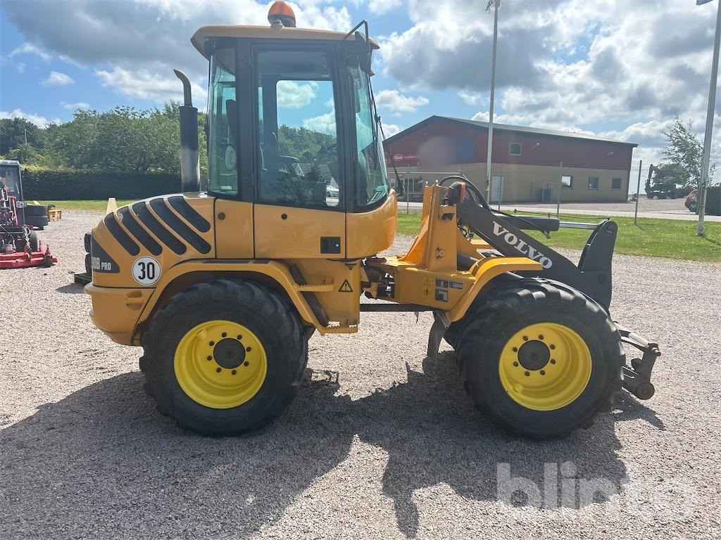 Wiellader Volvo L30B Pro -  3 Redskap & Hjul