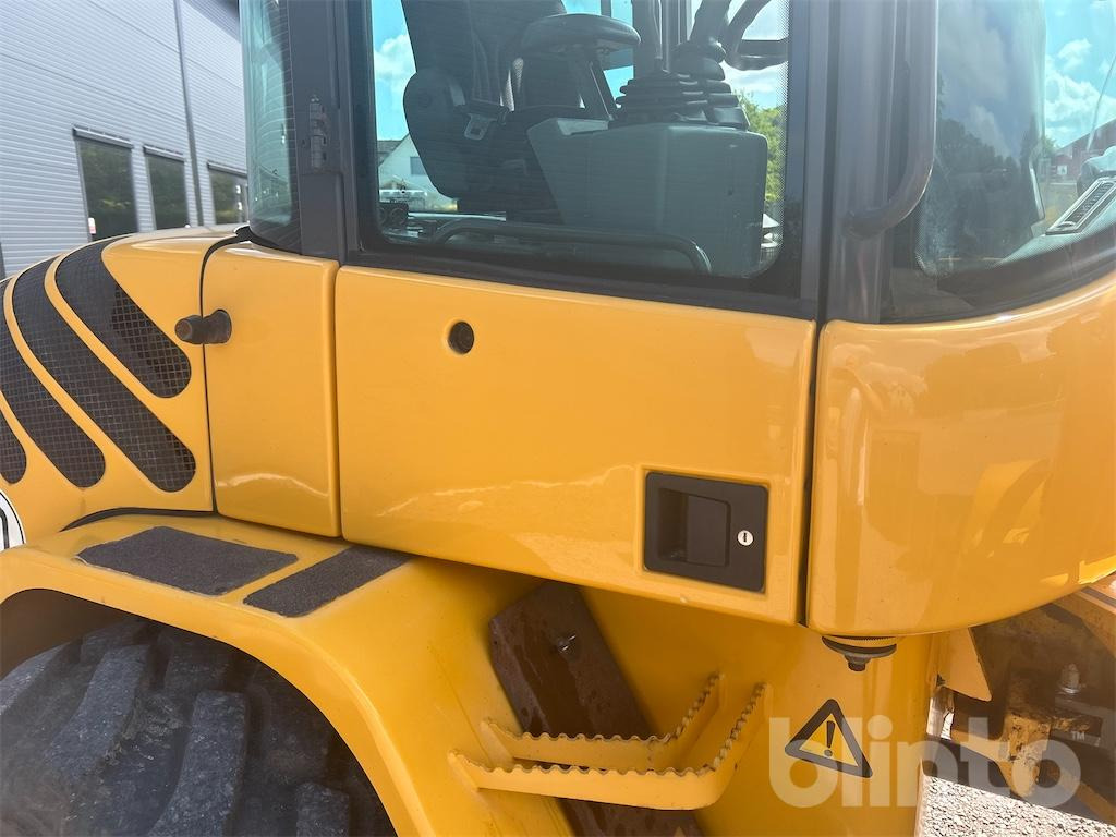 Wiellader Volvo L30B Pro -  3 Redskap & Hjul
