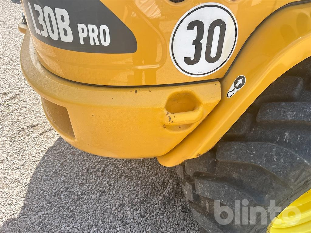 Wiellader Volvo L30B Pro -  3 Redskap & Hjul