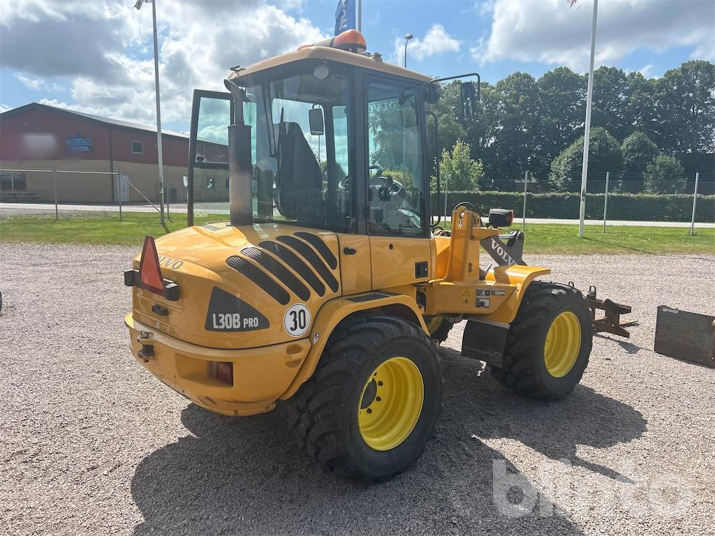 Wiellader Volvo L30B Pro -  3 Redskap & Hjul