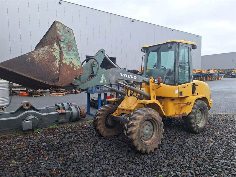 Wiellader Volvo L30D - (For parts)