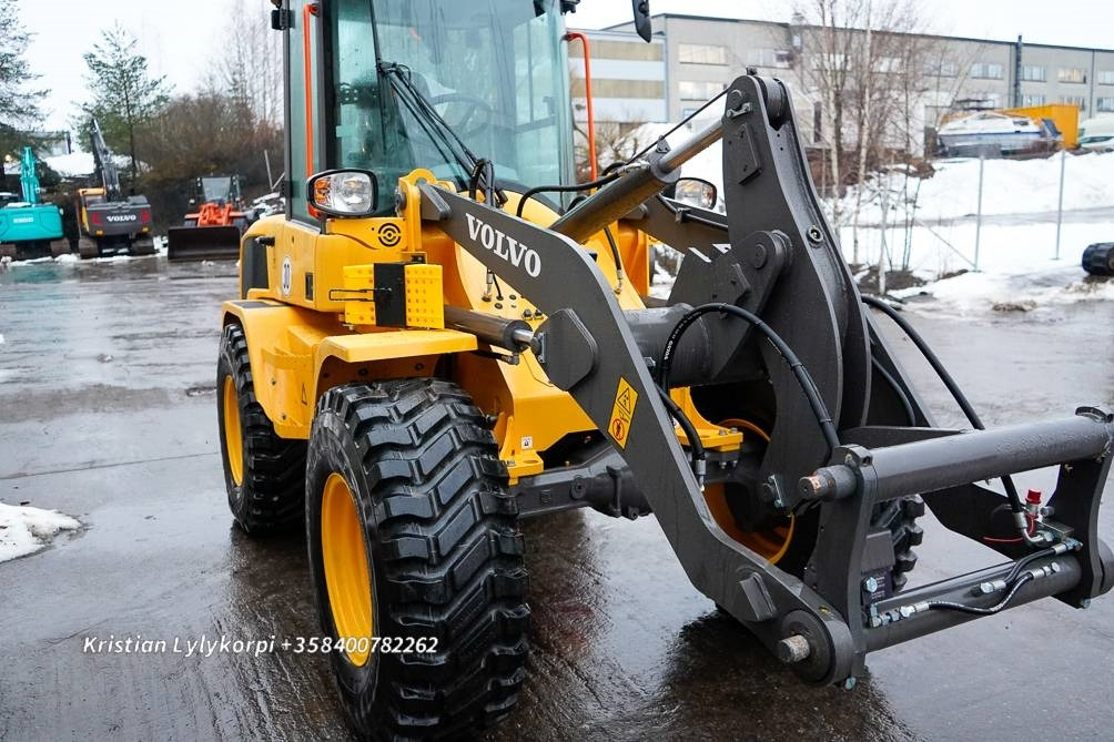 Wiellader Volvo L30HS UUSI AJAMATON