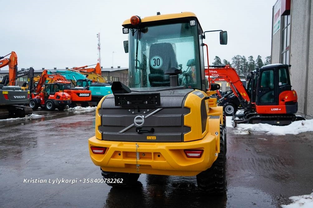Wiellader Volvo L30HS UUSI AJAMATON