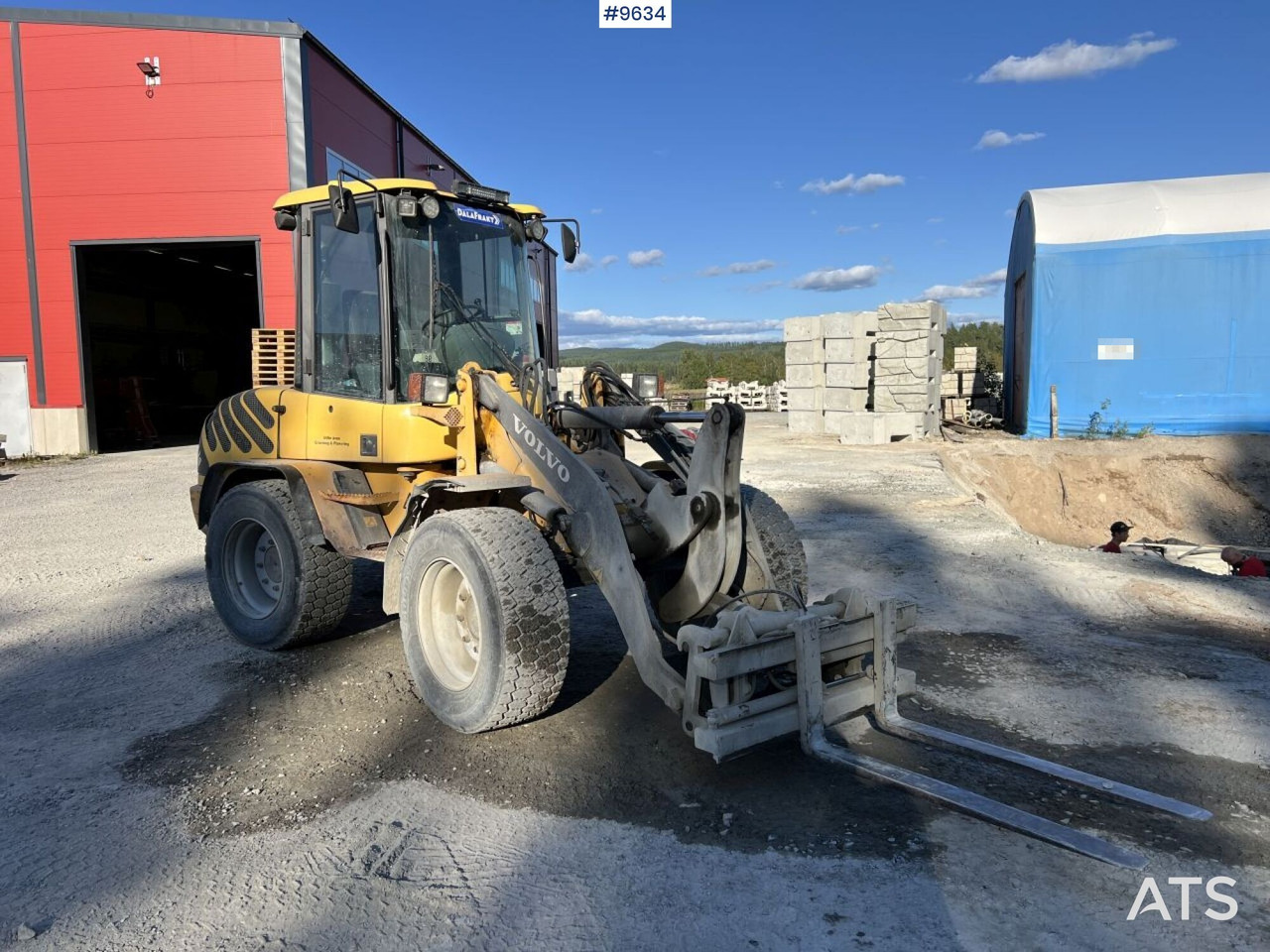 Wiellader Volvo L30Z Wheel loader with multiple attachments