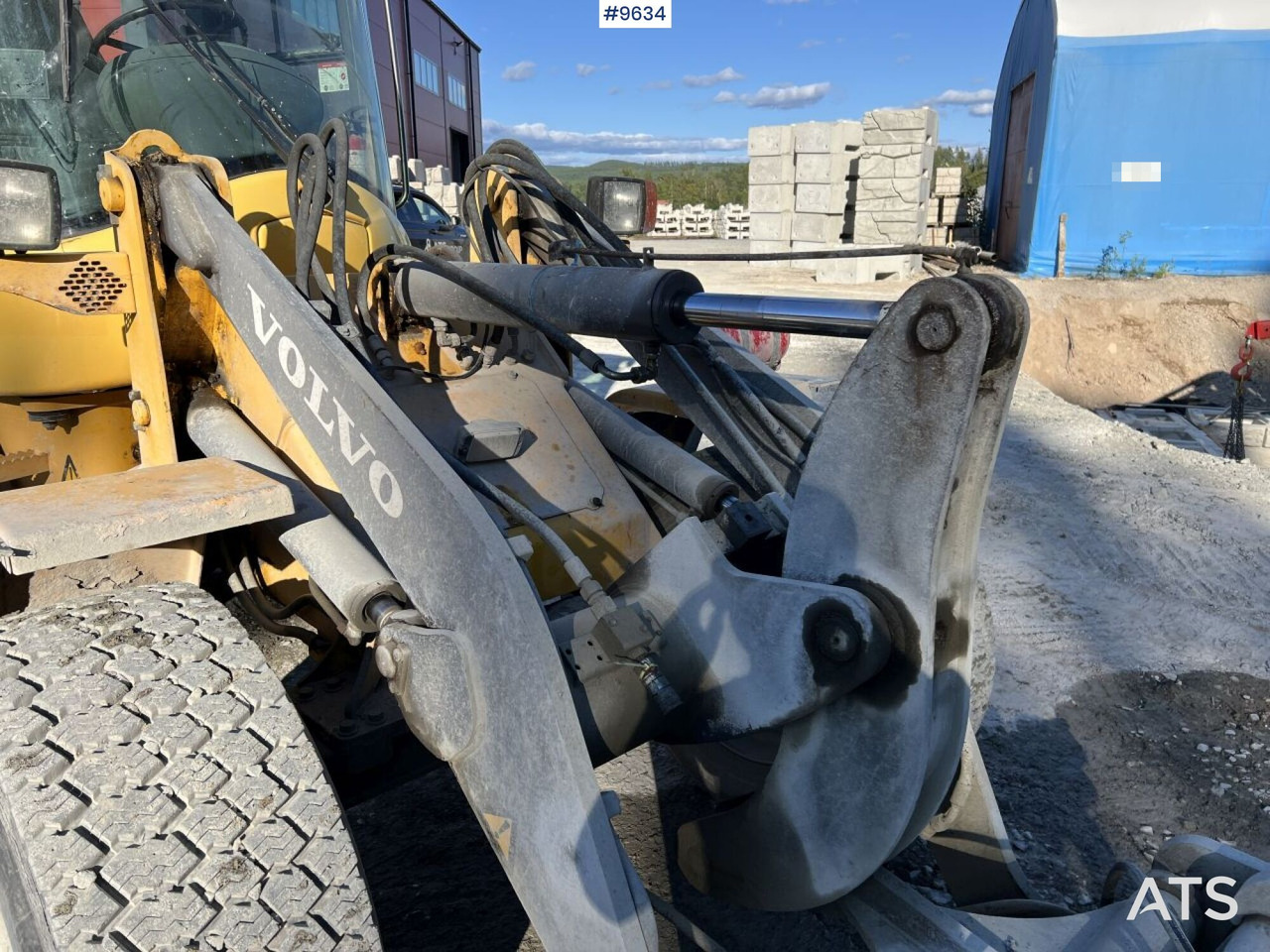 Wiellader Volvo L30Z Wheel loader with multiple attachments