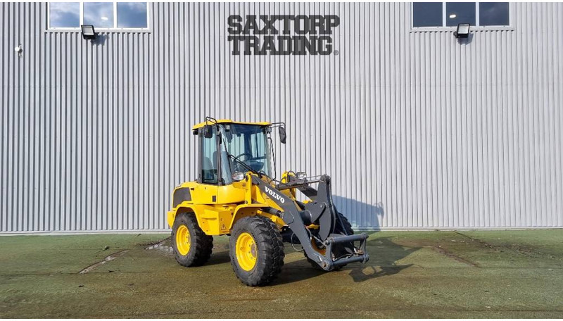 Wiellader Volvo L30 G, Hullastare