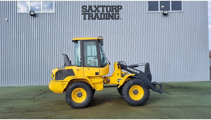 Wiellader Volvo L30 G, Hullastare