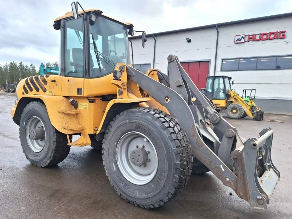 Wiellader Volvo L45B -HYVÄT RENKAAT-