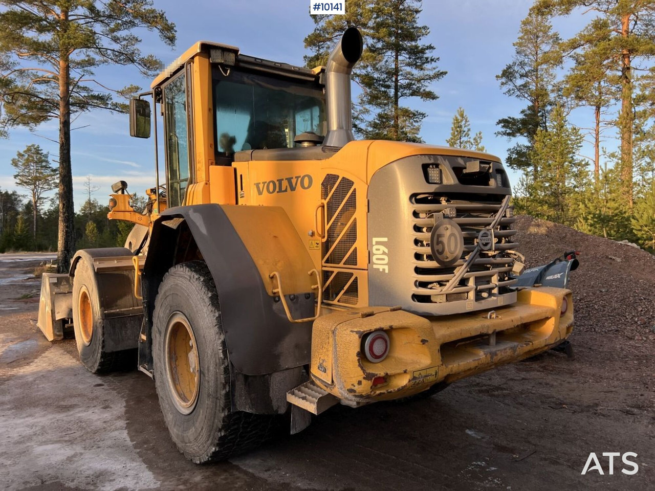Wiellader Volvo L60F Wheel loader with tilt hitch (VIDEO)