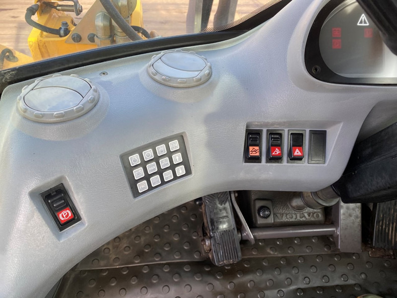 Wiellader Volvo L90E NVT