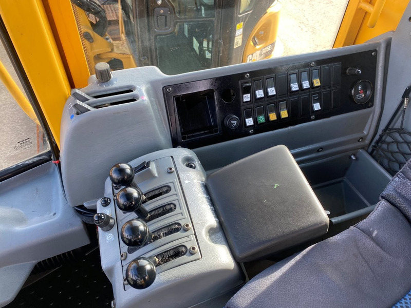 Wiellader Volvo L90E NVT