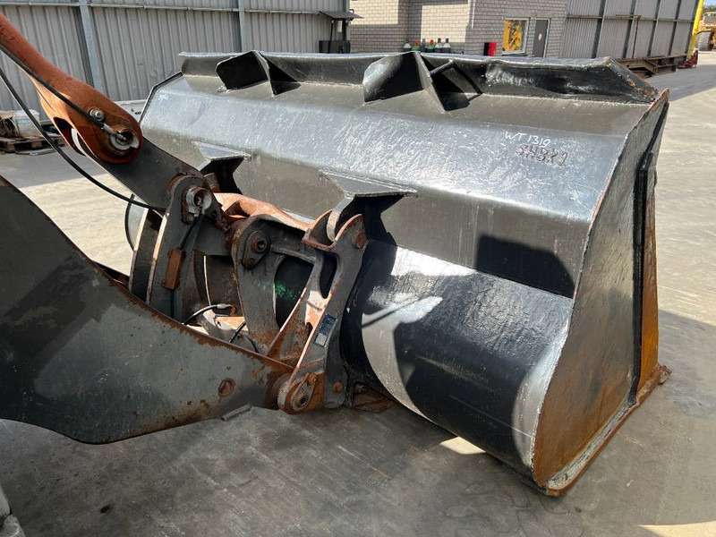 Wiellader Volvo L90F