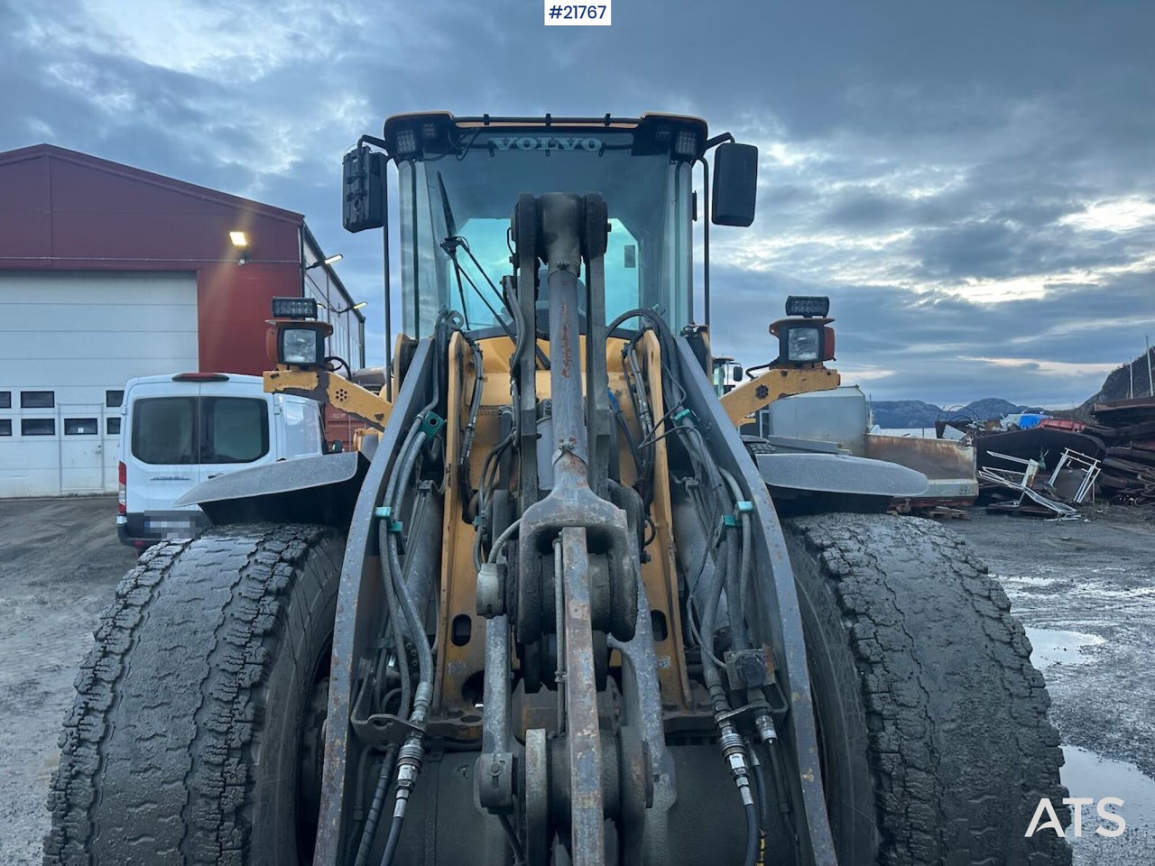 Wiellader Volvo L90F hjullaster m/ Volvo gruskuffe. SE VIDEO