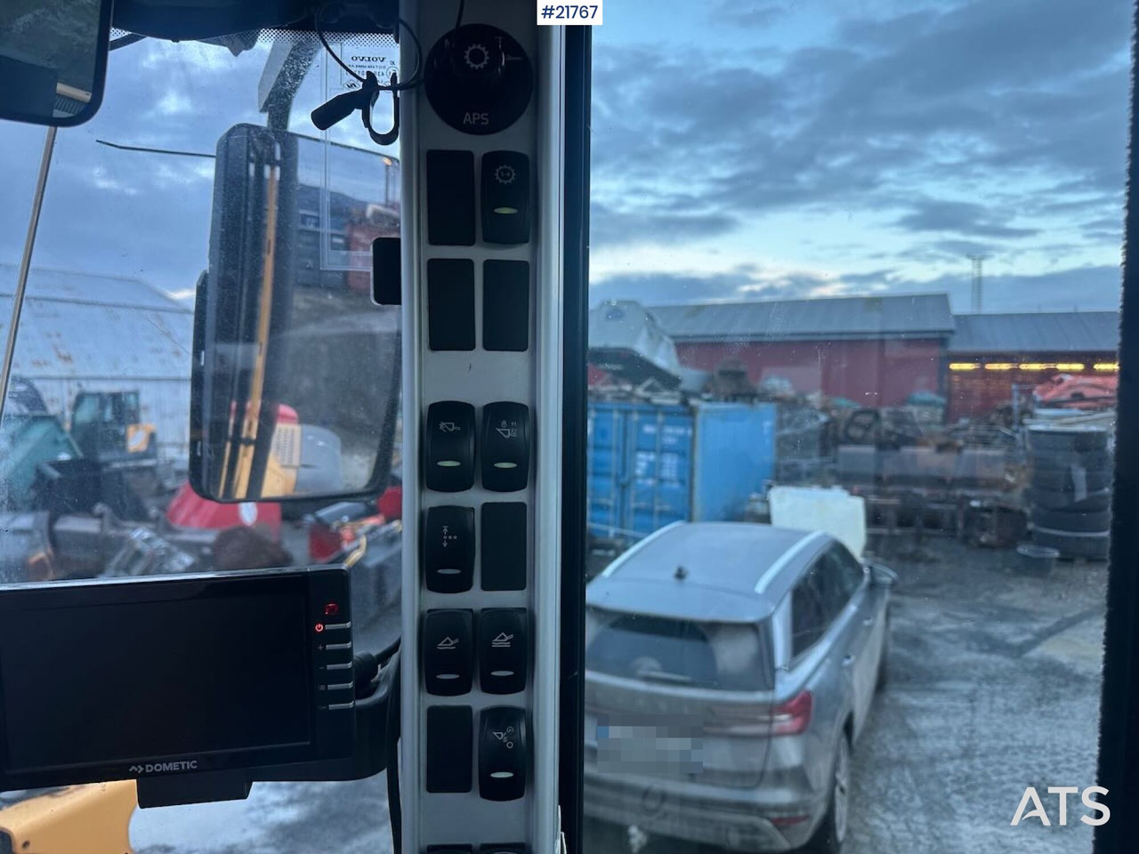 Wiellader Volvo L90F hjullaster m/ Volvo gruskuffe. SE VIDEO