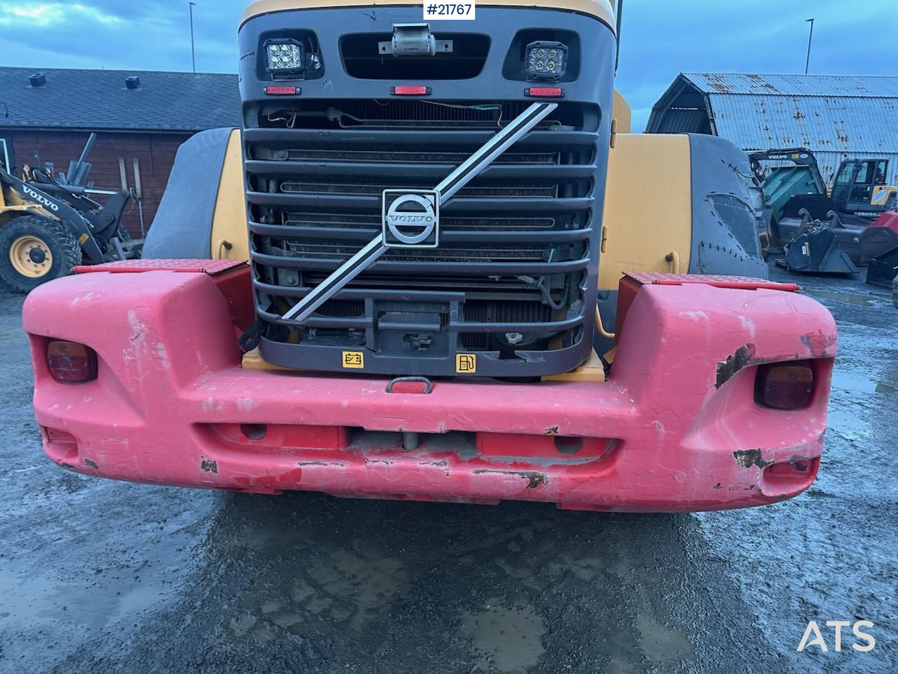 Wiellader Volvo L90F hjullaster m/ Volvo gruskuffe. SE VIDEO