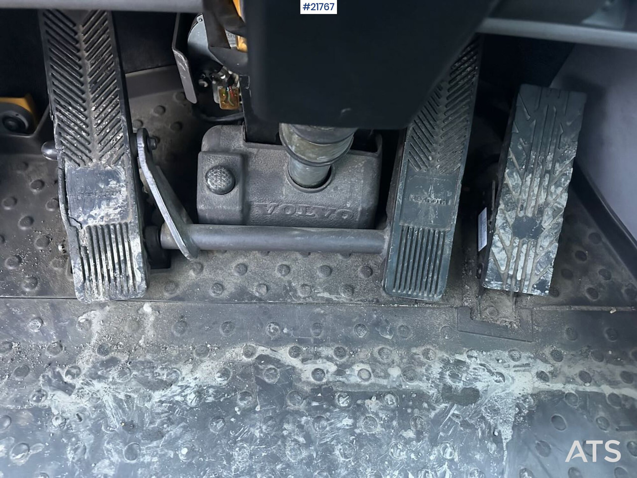 Wiellader Volvo L90F hjullaster m/ Volvo gruskuffe. SE VIDEO