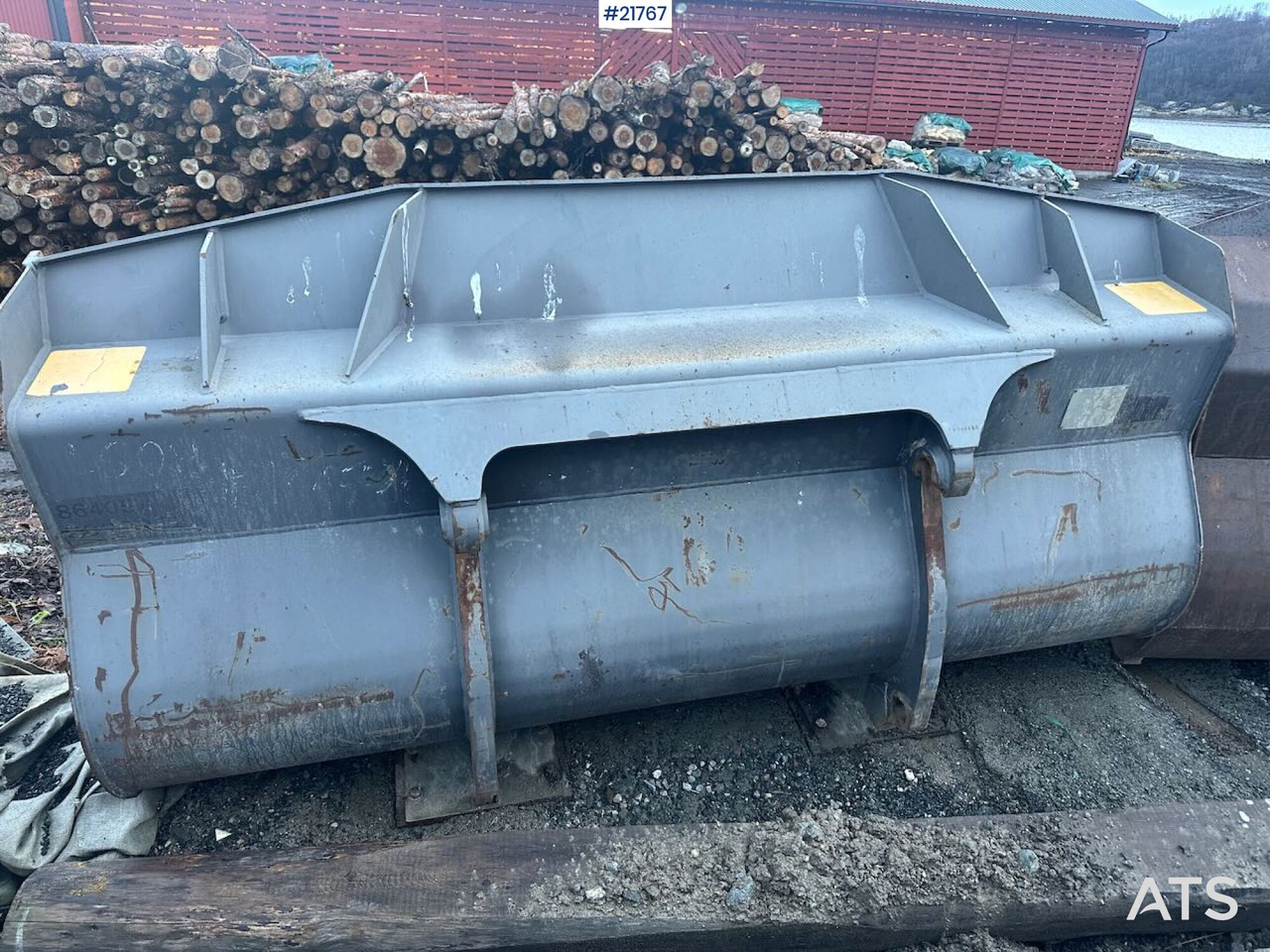 Wiellader Volvo L90F hjullaster m/ Volvo gruskuffe. SE VIDEO