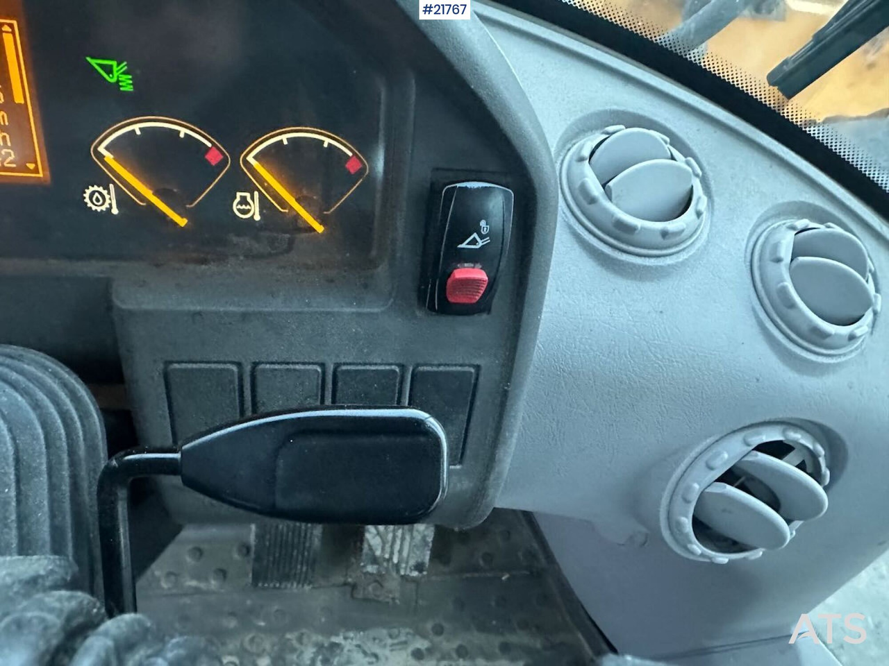 Wiellader Volvo L90F hjullaster m/ Volvo gruskuffe. SE VIDEO