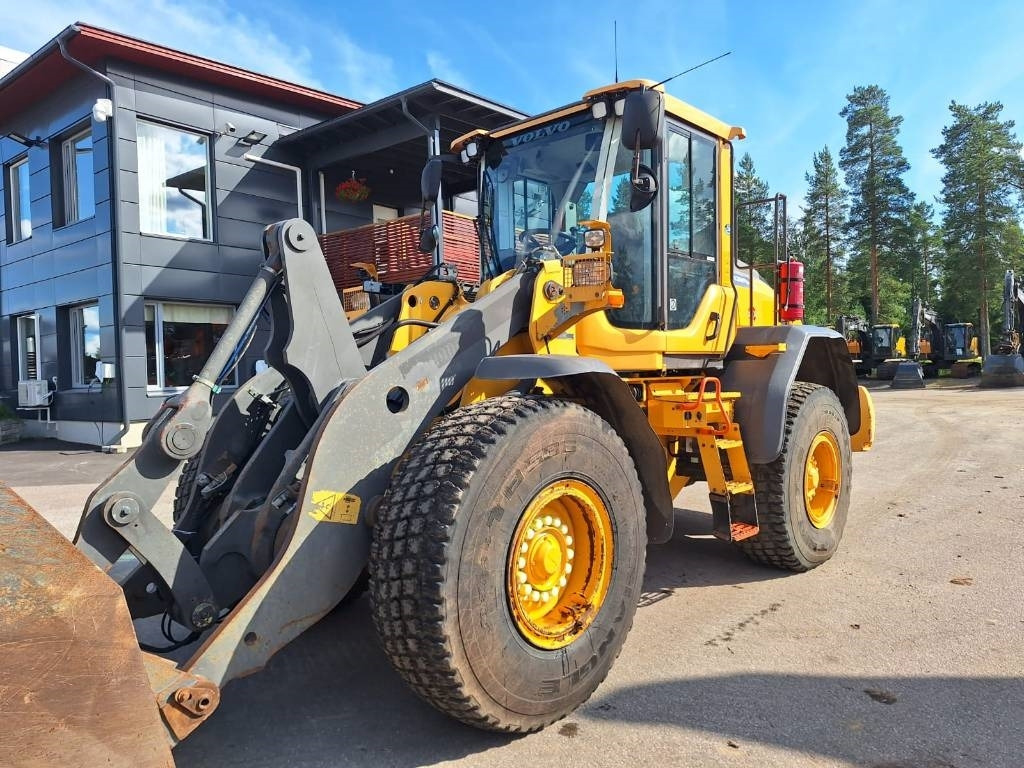 Wiellader Volvo L90H RASVARI, VAAKA YM.