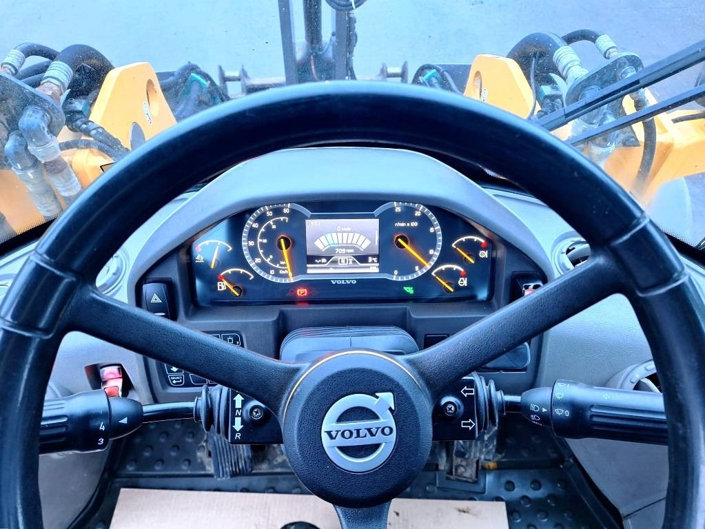 Wiellader Volvo L90H VIPUOHJAUS YM.