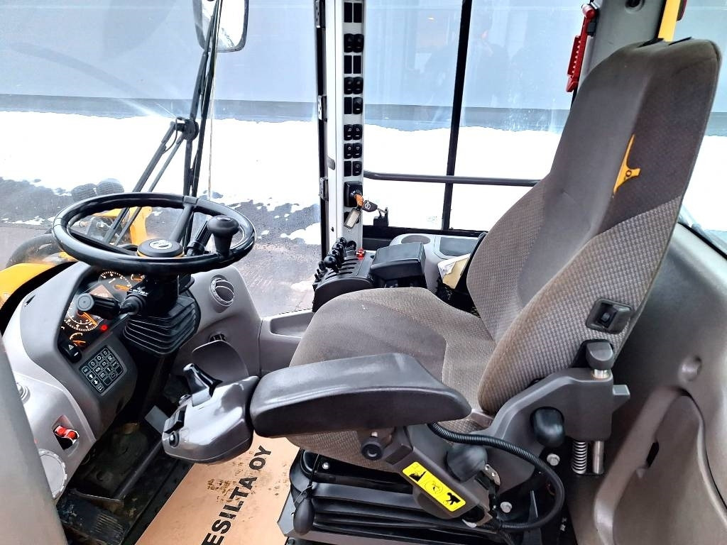 Wiellader Volvo L90H VIPUOHJAUS YM.