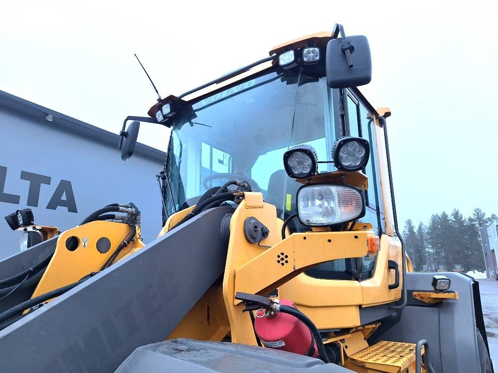Wiellader Volvo L90H VIPUOHJAUS YM.