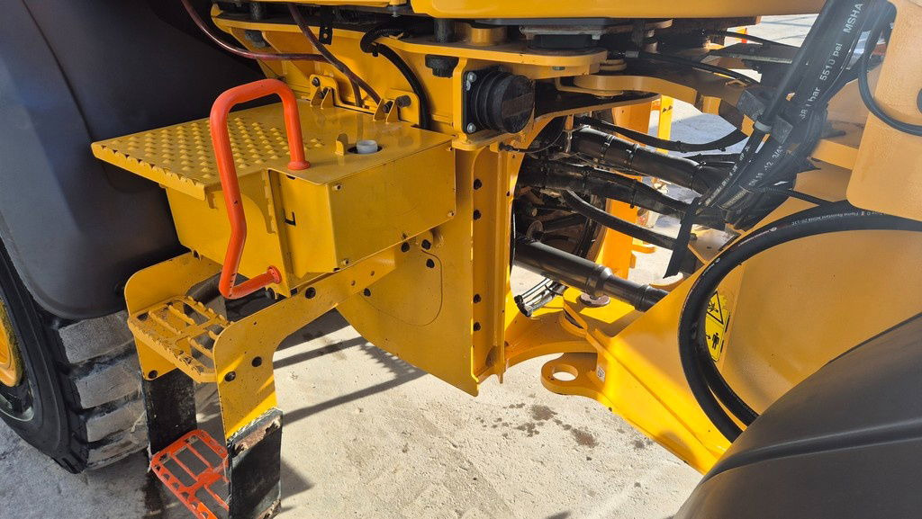 Wiellader Volvo L90H - Year 2021 - 12630 Hours - Scale - NEW Bucket