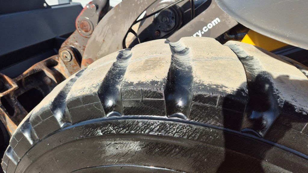 Wiellader Volvo L90H - Year 2021 - 12630 Hours - Scale - NEW Bucket