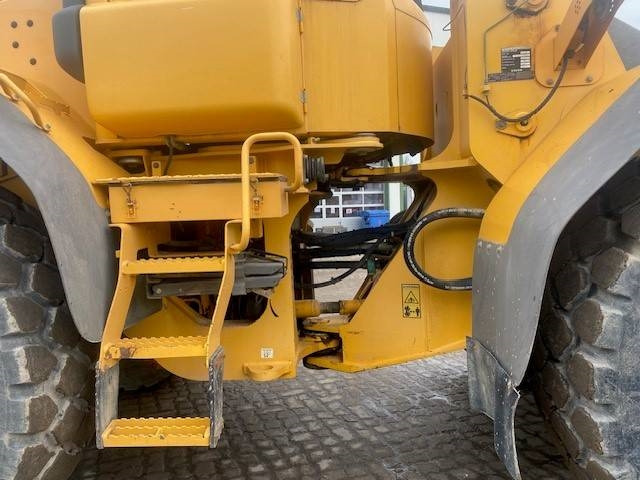 Wiellader Volvo L 120 E (12005672)