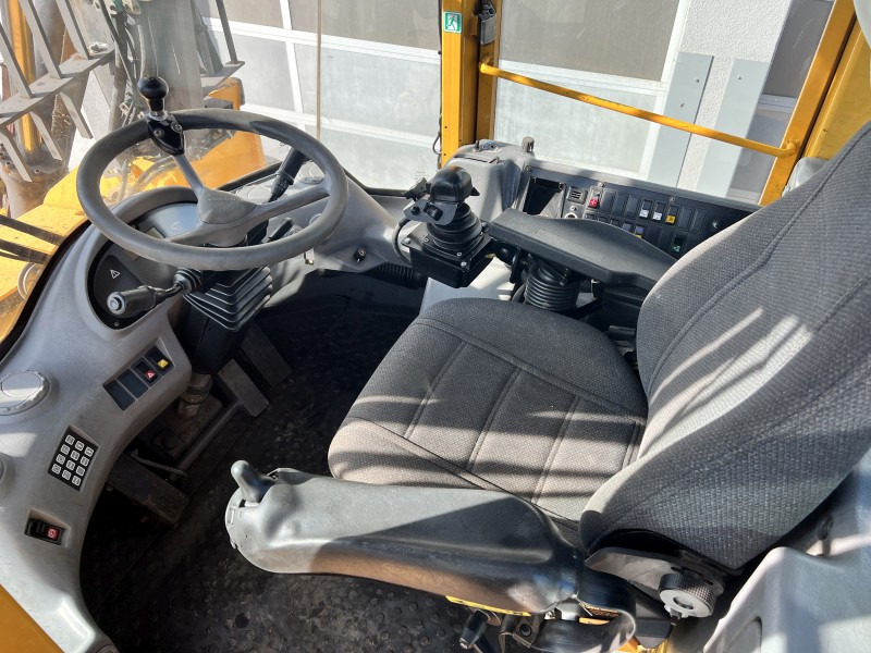 Wiellader Volvo L 180 E HL (110814)