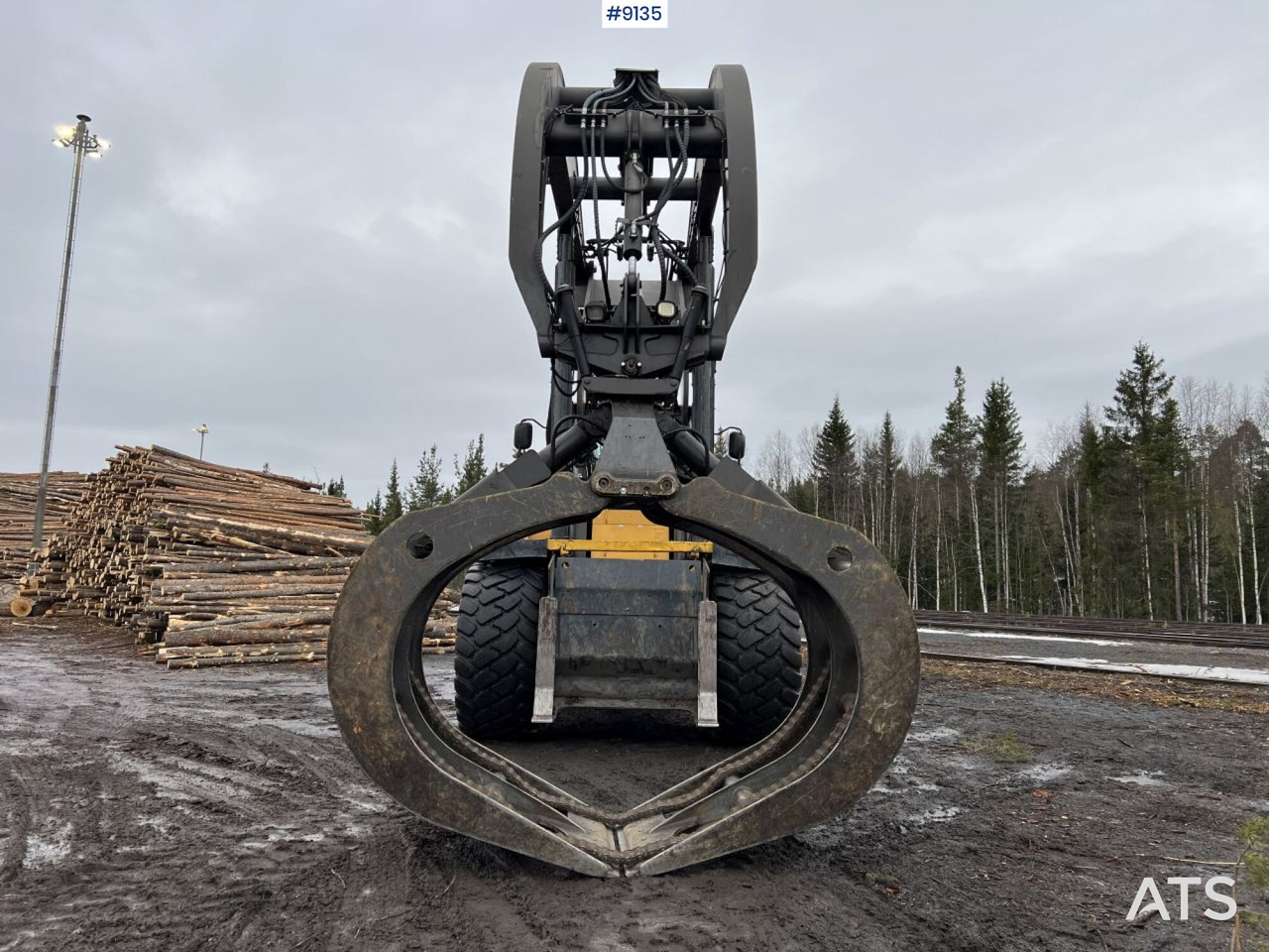 Wiellader Volvo L 180 G High lifter / Log handler (VIDEO)