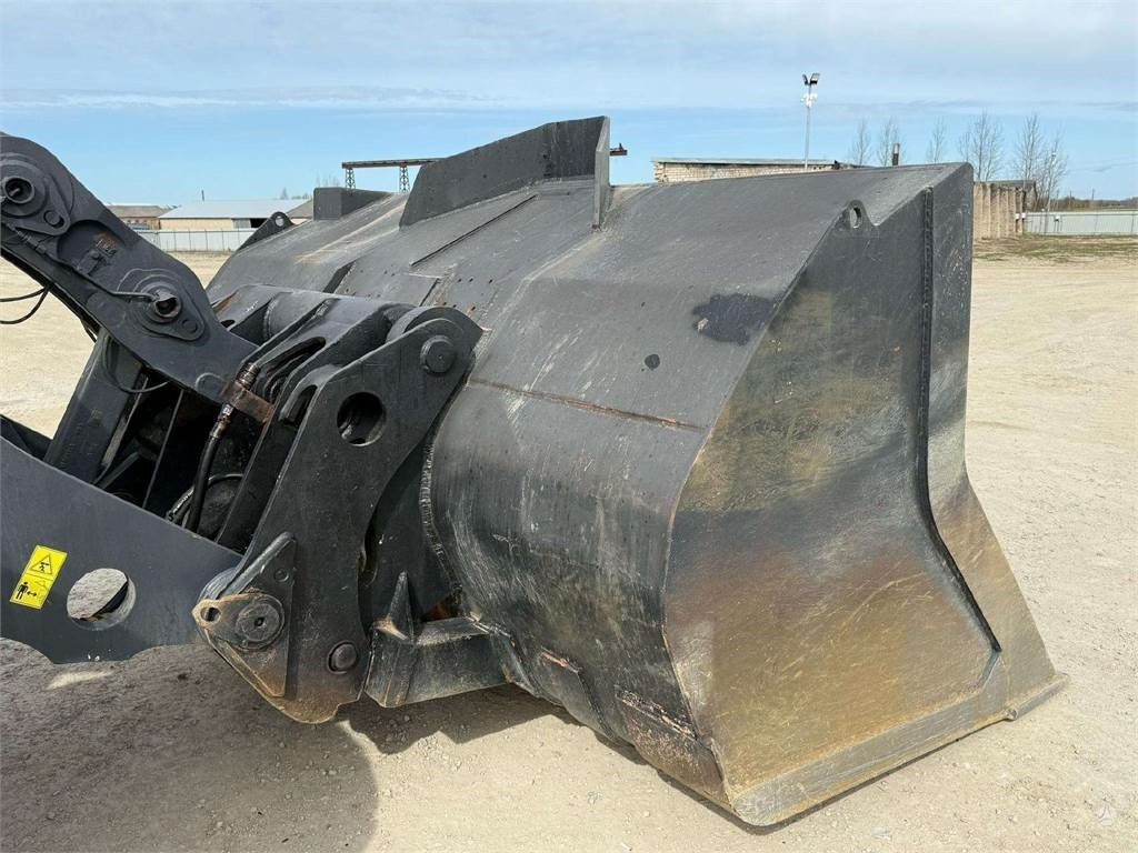 Wiellader Volvo L 220 D, Quick hitch, Third l
