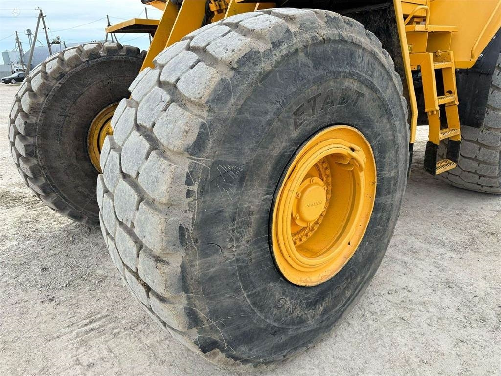 Wiellader Volvo L 220 D, Quick hitch, Third l