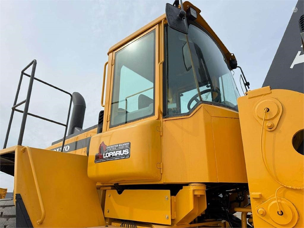 Wiellader Volvo L 220 D, Quick hitch, Third l