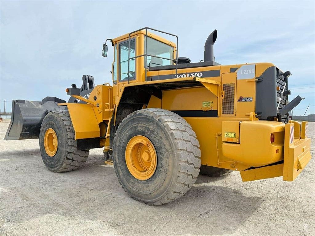 Wiellader Volvo L 220 D, Quick hitch, Third l
