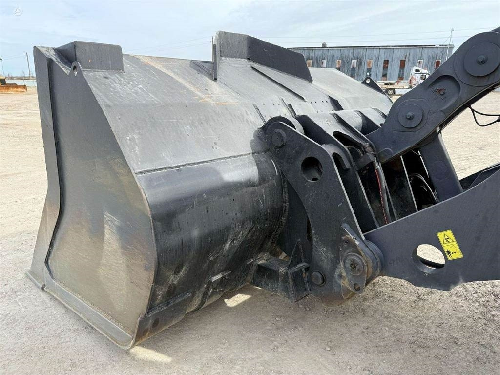 Wiellader Volvo L 220 D, Quick hitch, Third l