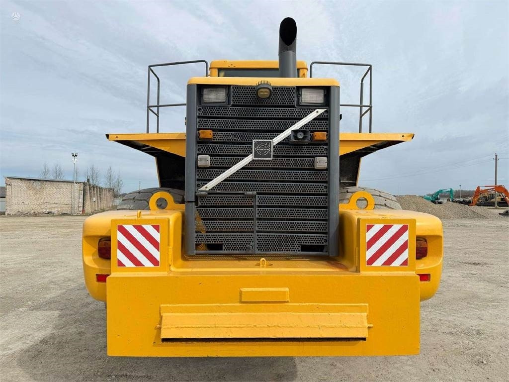 Wiellader Volvo L 220 D, Quick hitch, Third l