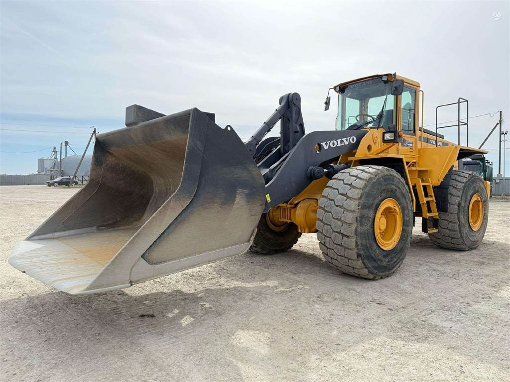 Wiellader Volvo L 220 D, Quick hitch, Third l