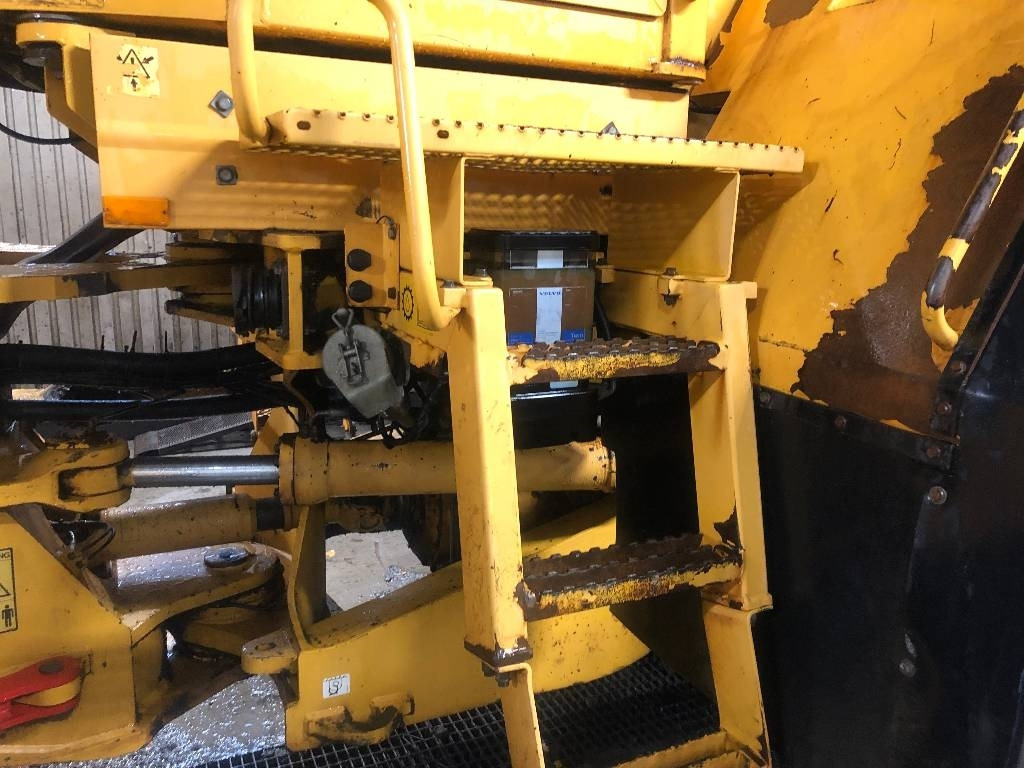 Wiellader Volvo L 220 E Dismantled: only spare parts