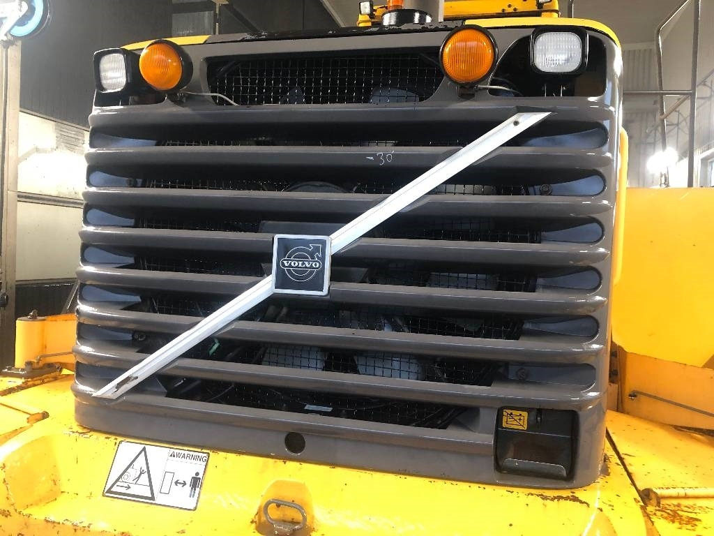 Wiellader Volvo L 220 E Dismantled: only spare parts