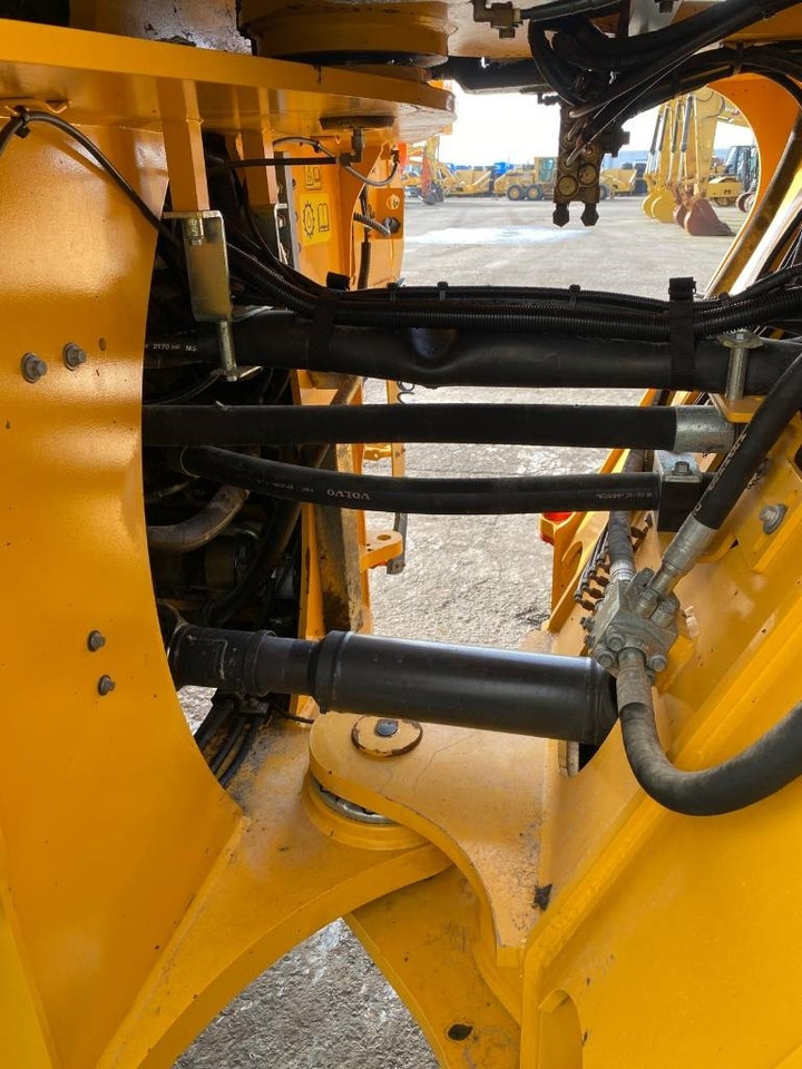 Wiellader Volvo L 260 H (CDC + BSS)