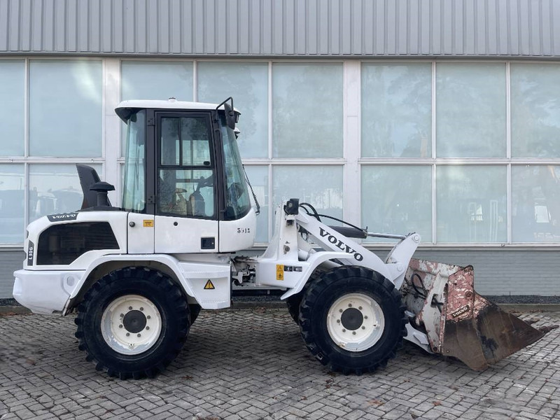 Wiellader Volvo L 30 G 2020 CE