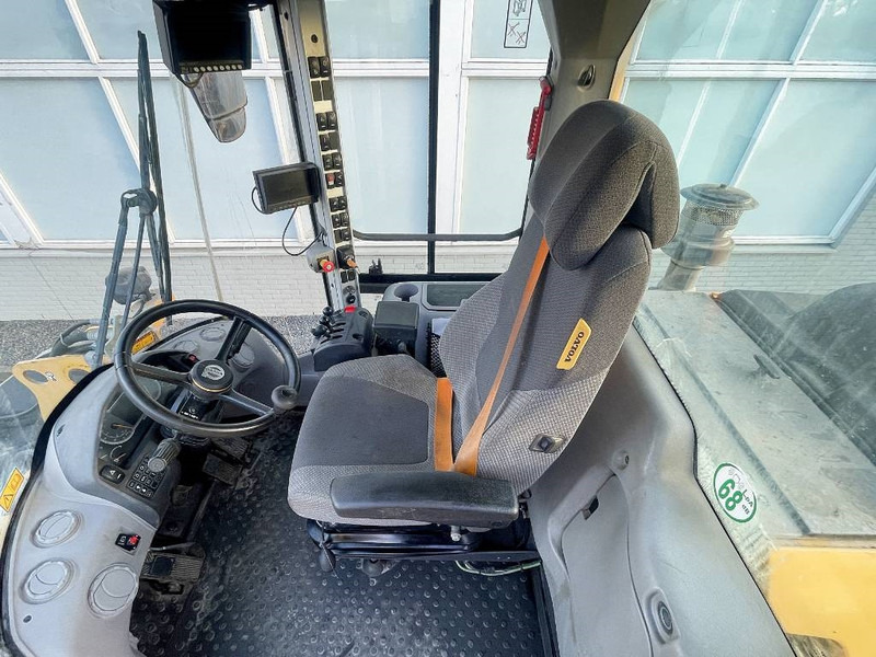 Wiellader Volvo L 60 H (ONLY 5667H)